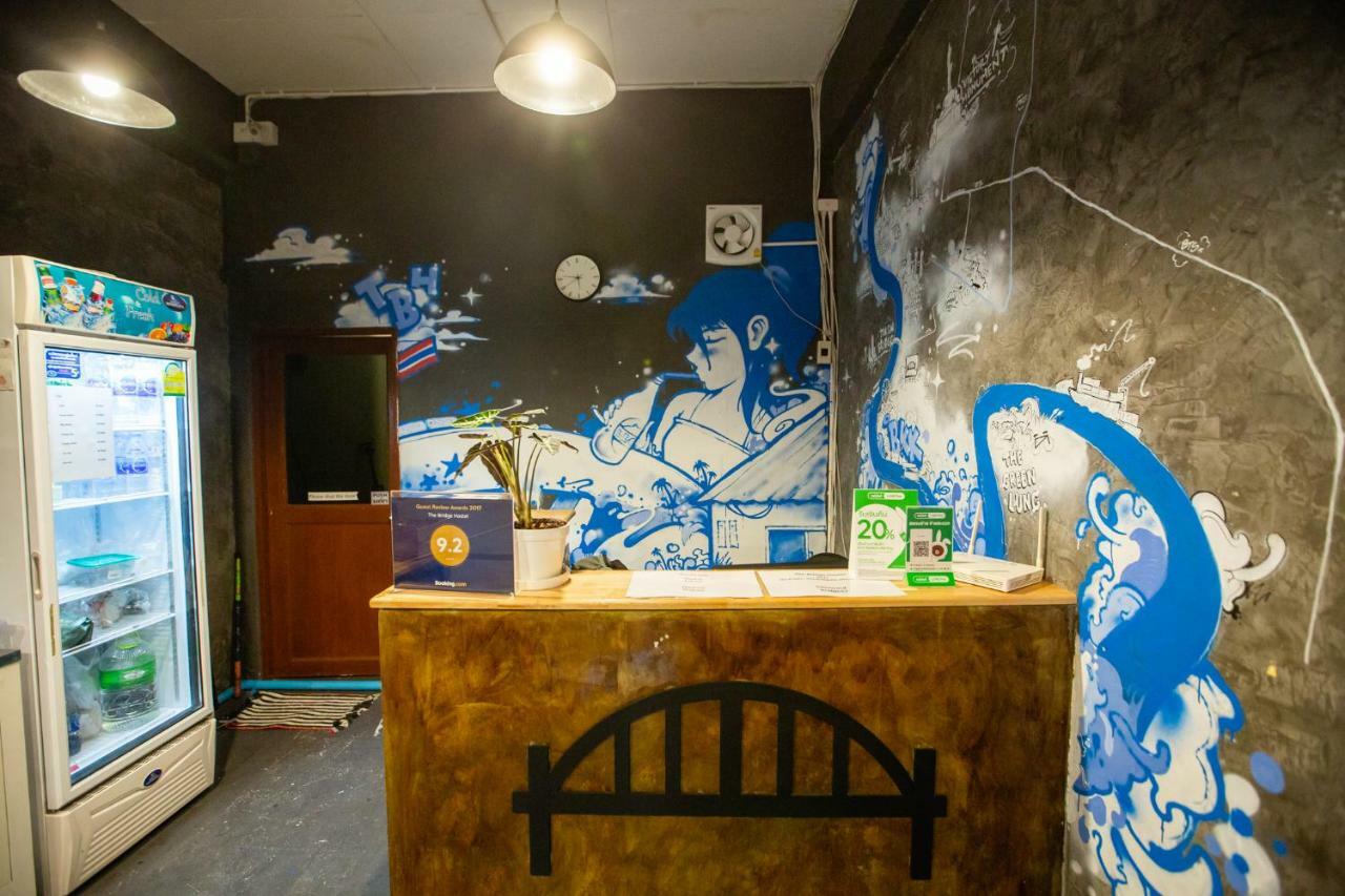 The Bridge Hostel Bangkok Extérieur photo