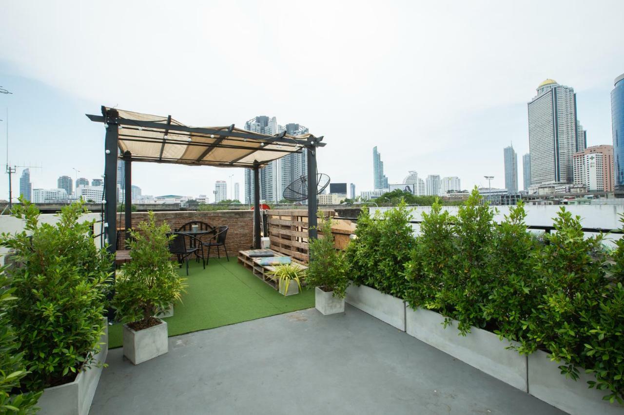 The Bridge Hostel Bangkok Extérieur photo