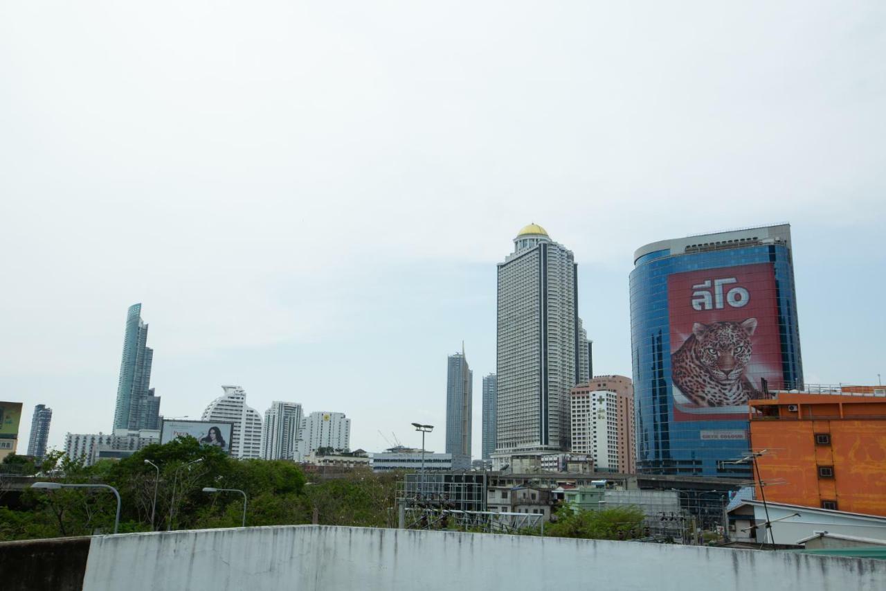 The Bridge Hostel Bangkok Extérieur photo
