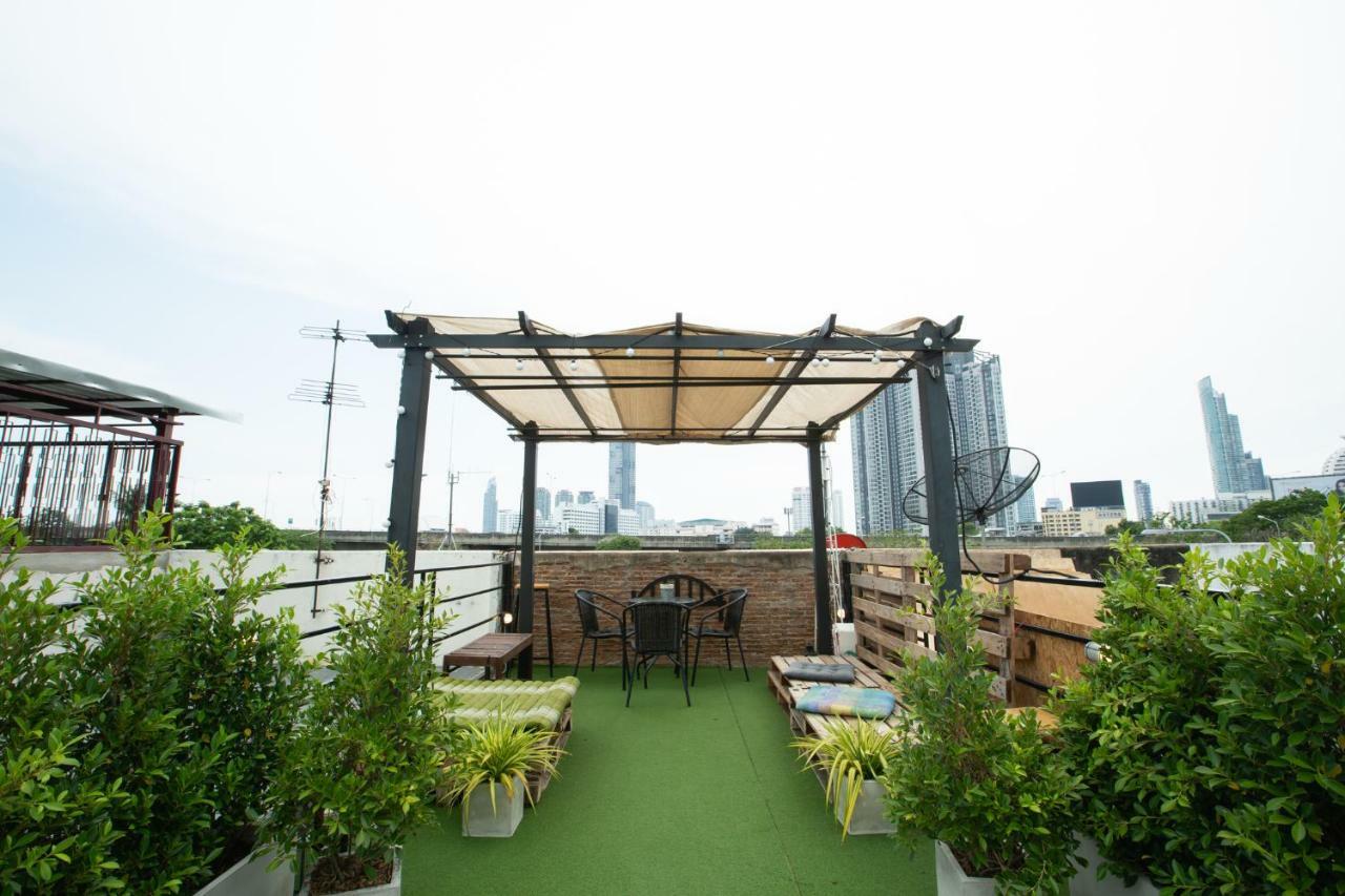 The Bridge Hostel Bangkok Extérieur photo